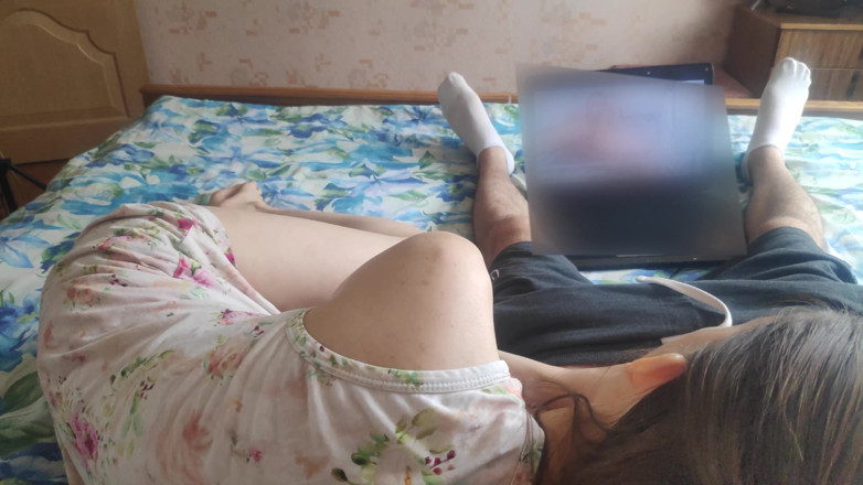 Sasha Green: Masturbates and sucks dick to stepbrother while watching porn