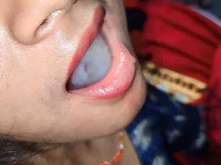 Chłopak Desi Bhabhi spuszcza się po raz pierwszy w hindi audio