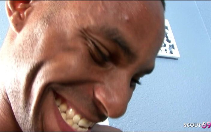 Full porn collection: BBCの男性は角質金髪スキニーstepsister十代のJordan Kingsleyと毛の商品をファック