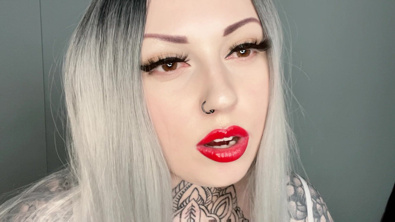 Miss Valentina: Sục trên khuôn mặt ahegao của tôi