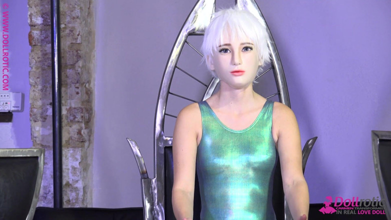 Dollrotic: Pissing Doll
