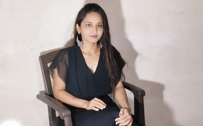 Dogimaster: Hot Indian Girl Fuckt Hard in Chair Hard
