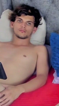 Aku lagi asik ngentot kontol pria ini sampai aku nggak kuat lagi!