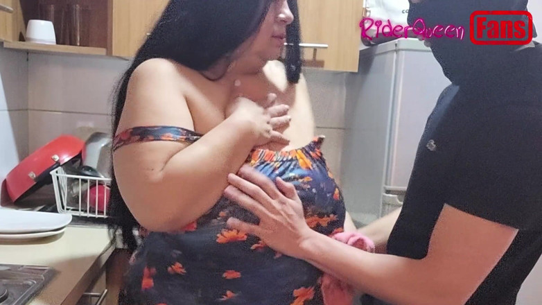 Riderqueen: Vídeos para Fãs; Riderqueen - fantasias de cozinha