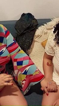 Vrouw wordt anaal gelezen en verandert me in haar onderdanige huisdier ft Reyna Tirana & babyluna939 deel 1