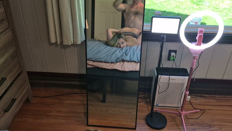 ScarlettRavenXO: Scarlettravenxo prosí pod pérem jejího manžela