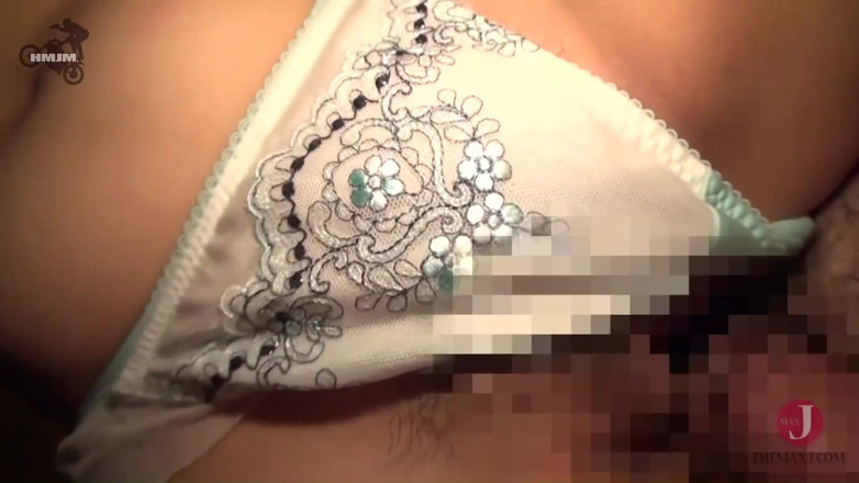 HMJM Japan: Una piccola donna con gli occhi grandi e un corpo...