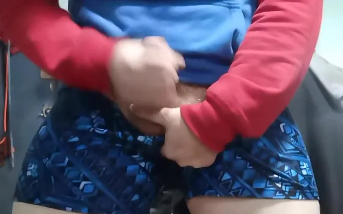 Rokkuman: Masturbare acasă