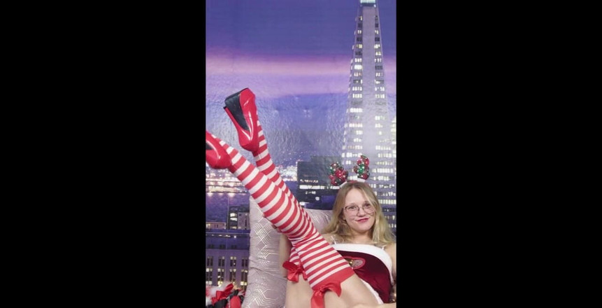 LeniFuchs: Jsem opravdu nadržená, i na Vánoce;-) Zavolala mi skvěle, protože...