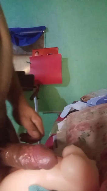 Talahib23: Meine lust schlägt wieder ein, als ich meine sexy puppe...