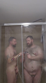 Osos En La Ducha! (no Sex)