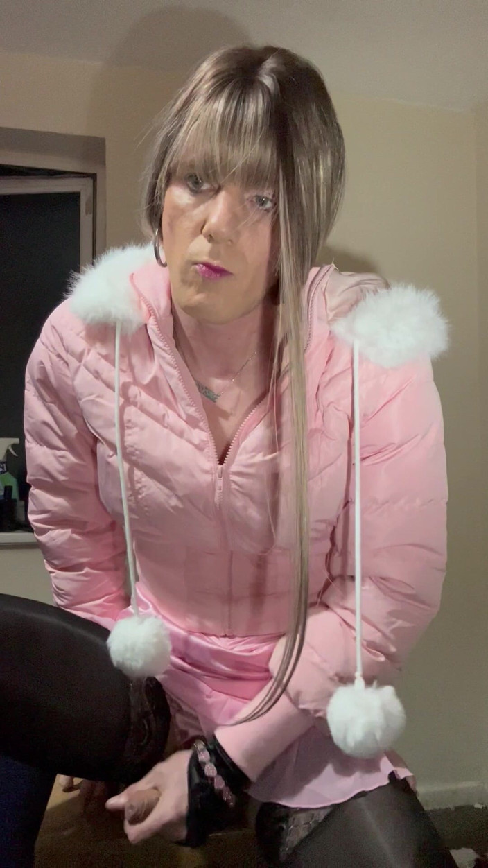 Jessica silk: Jess Silk Rides Dildo