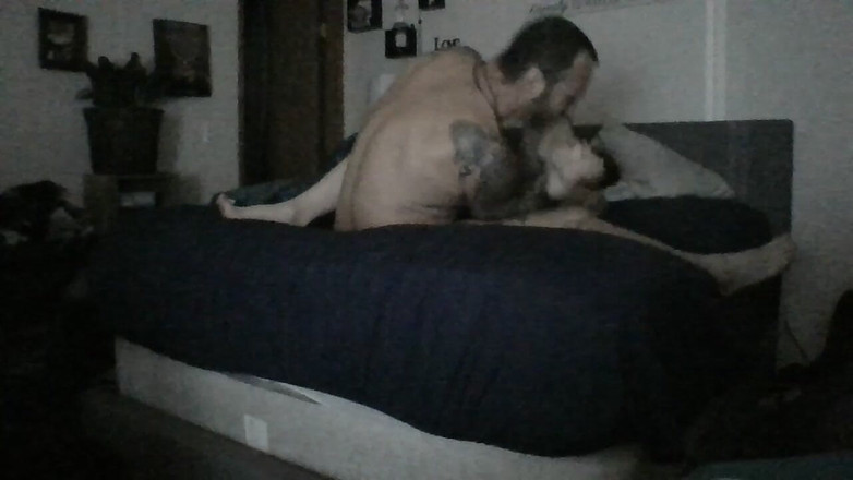 Satin Lady: Satin und jrock morgen-quickie