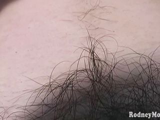 Horny Hairy Girls: vintage hårig tjej får en enorm ansiktsbehandling