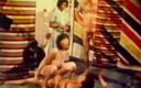Vintage Usa: Vintage orgia z seksowną cycatą białą i czarną mamuśką - (Bez dźwięku,...