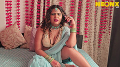 Indian Savita Bhabhi: Bhabhi Alka berkongkek di rumah ladang!