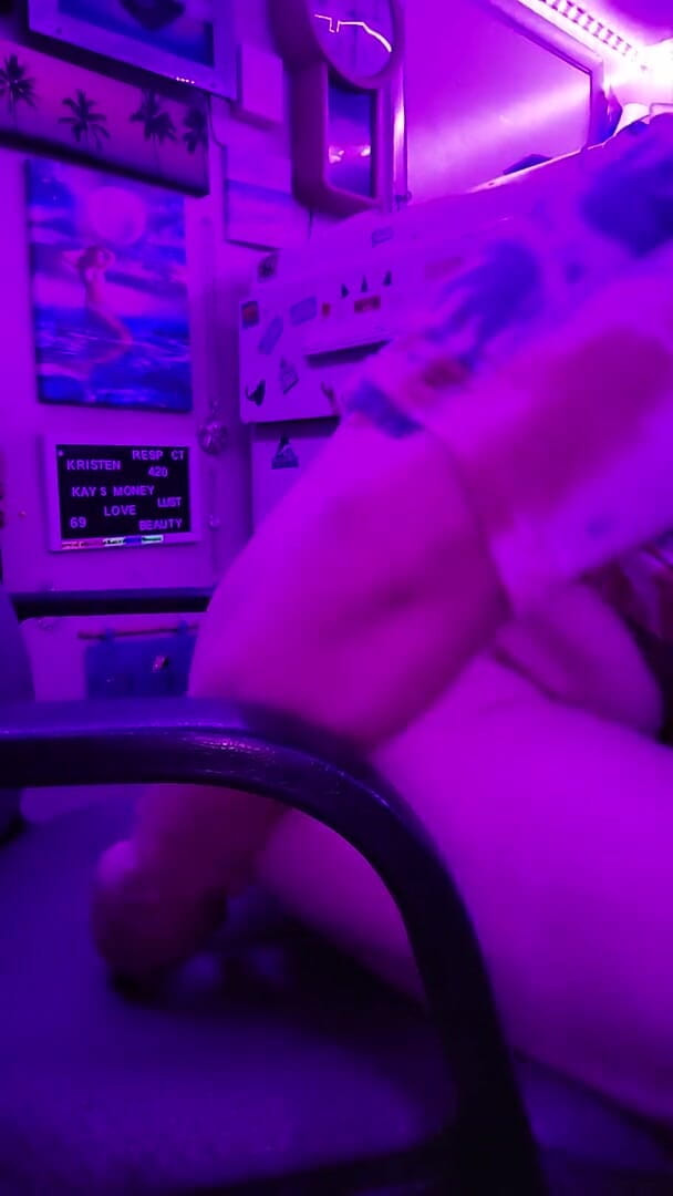 Kinky Kristen: Sesja dildo