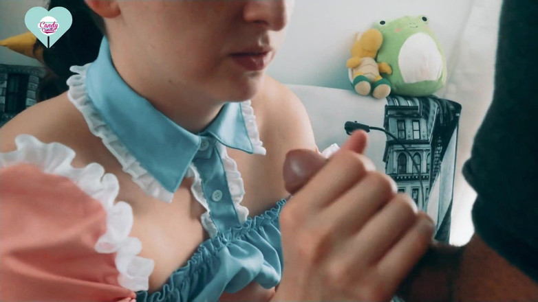 Candy Camille: J’ai Baisé Une Jolie Soubrette En Jupe Et Bas