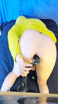 Femboy-sklave erforscht den hintern für seinen meister 003