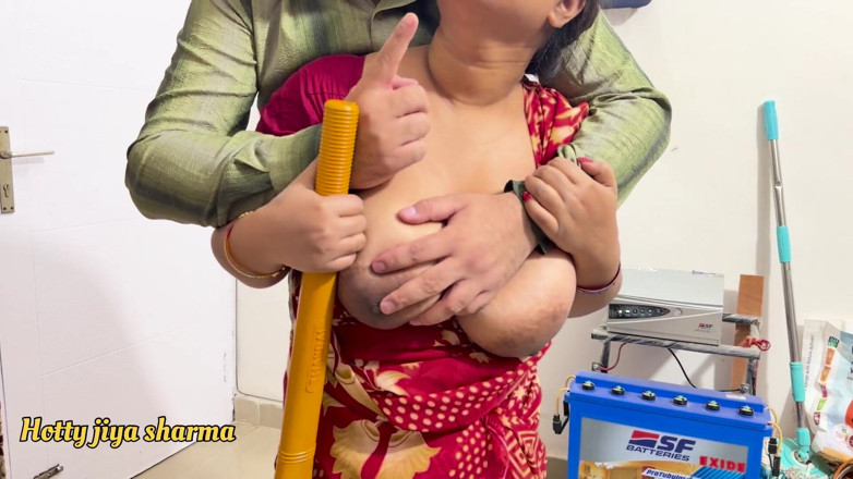 Hotty Jiya Sharmaa: Pembantu rumah ditingkatkan oleh pemilik