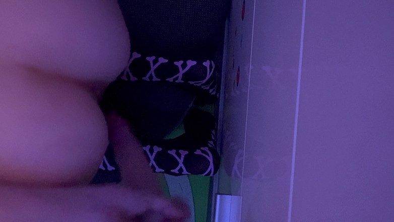 Naomi Pink: Dildo rucha moją żonę