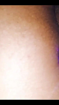 Seksi ve büyük götlü Meksikalı seksi mor anal tıkaç alıyor çok ateşli bir götü var