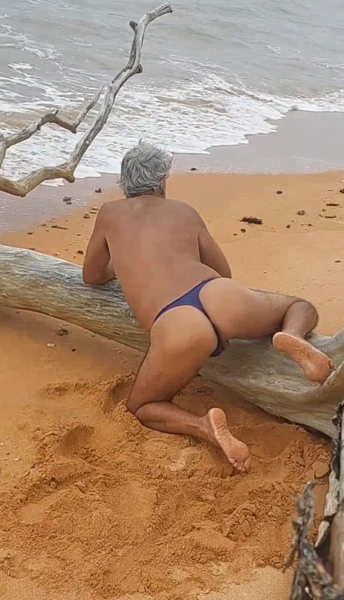 Ladysilvas: Ladysilva Jaký nezbedný sexy zadek na pláži v bikinách