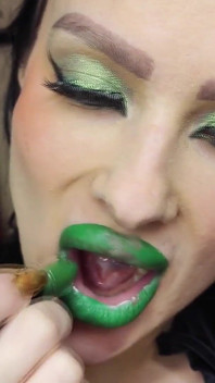 Green Minty Lipstick Glossy Pouty Bimbo Kisses 1080 Fhd