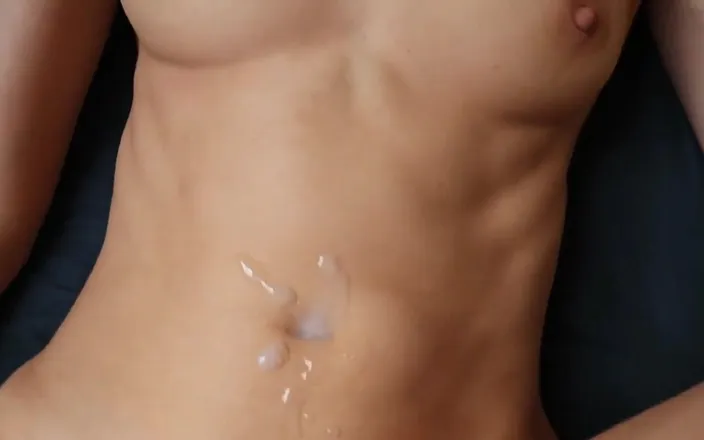 Real Sex Couple: Wonderful Morning Fuck with Cumming on the Belly and Keep...