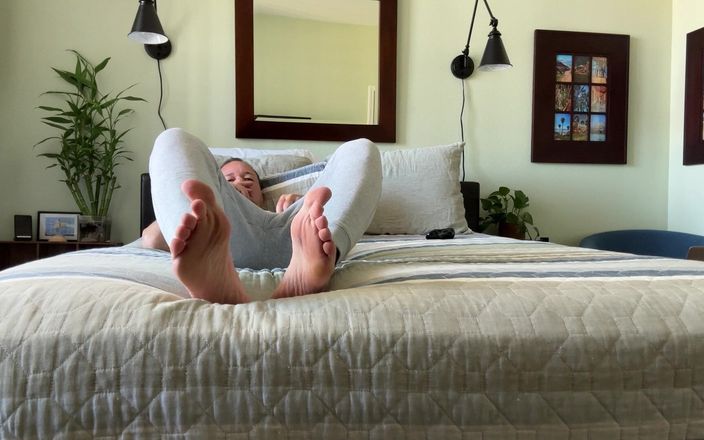 Hot Barefoot Dude: Нюхаю и пробуй мои сексуальные босые ноги