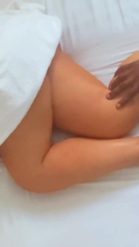 Miss Catalina Ft Ama El Masaje Aceitoso - Caliente Y Sensual