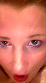 Ggg John Thompson-Connie Clay é fodida e facial por vários paus enormes gangbang