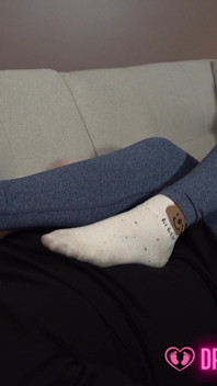 Laura's Sweaty Feet Session - dreamgirls in Socks