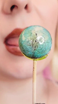 Asmr Wideo: Szminka, Rękawiczki z siatki i Lollipop (Arya Grander)