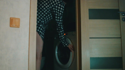 20th century of porn: Step Sister with a Great Ass Stuck in the Washing...