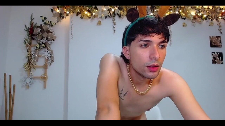 Diego_latinboy: Дрочить