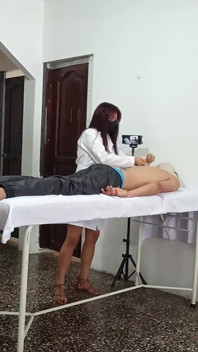 Xoa bóp và đụ cùng một lúc