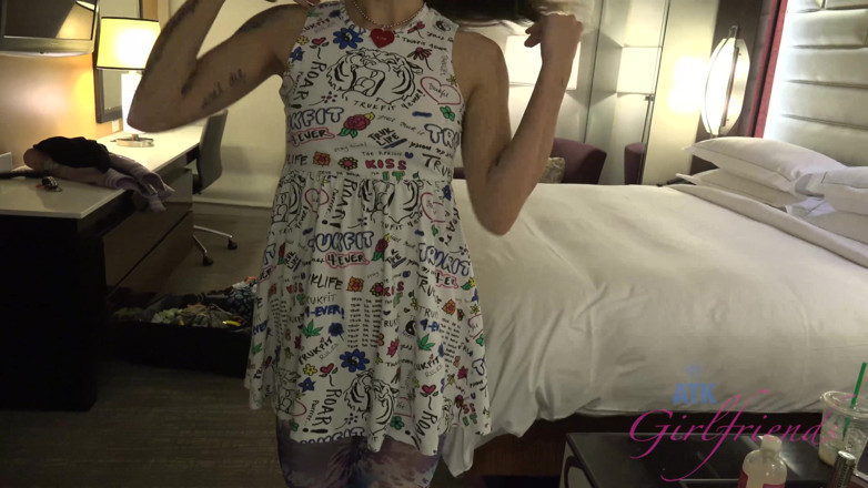 ATK Fans (Girlfriends): Vacanza virtuale a Las Vegas con Kacie Castle 1/3