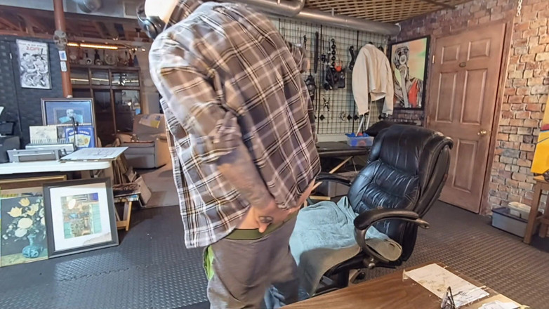 City hog: Pumped, plugged, fingered