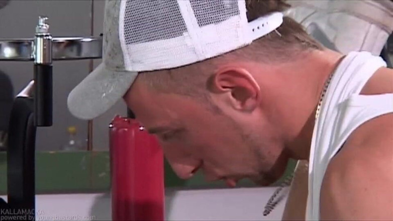 Young Bastards: Timo Krupp trenuje Tony Mayas Ass