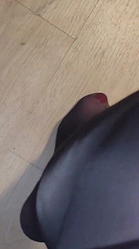 Unghie color rosso in collant lucidi Richiesta 2.