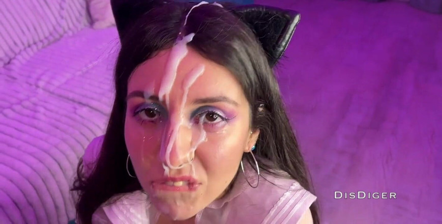 Dis Diger: Young Kitty Enjoys Anal Sex in Tight Ass Huge Facial
