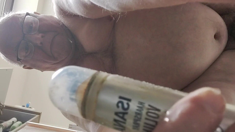 Karlchengeil: Je größer, desto besser mit braunem dildo