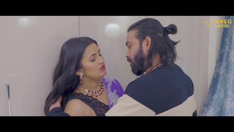 Triflicks: poorv premi ghar men ghusa aur uske saath seks kiya