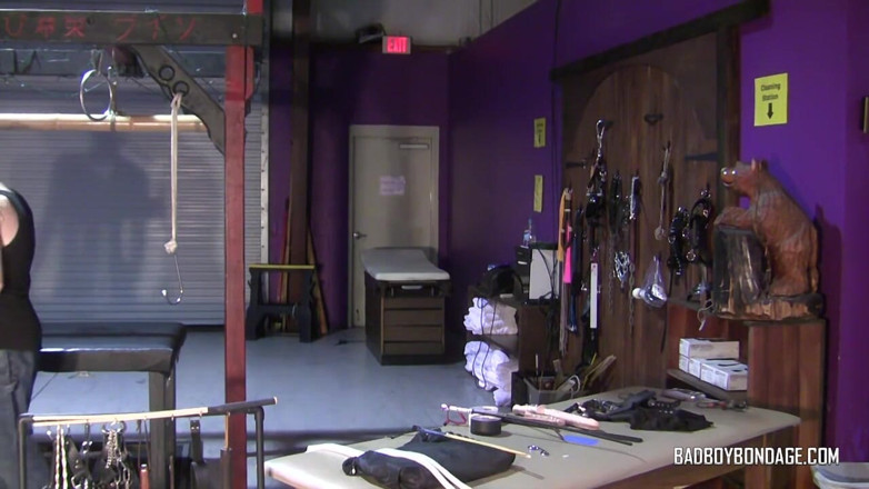 Bad boys bootcamp: Poprvé saje ptáka