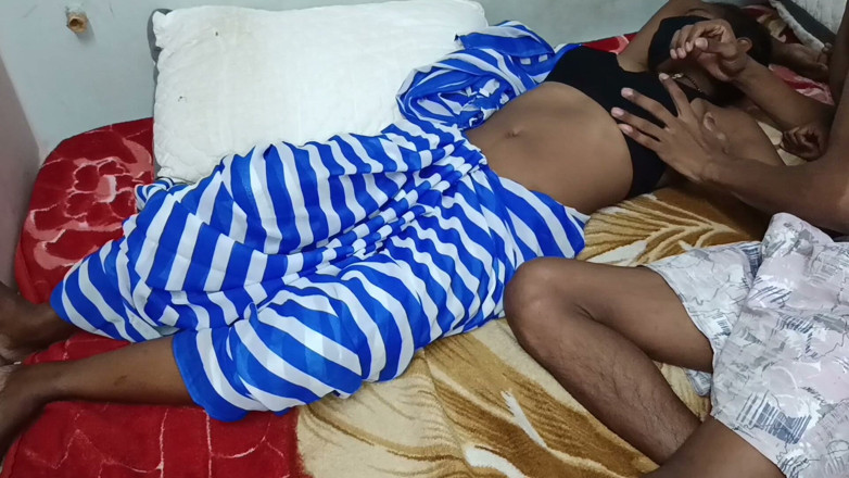 MysticArun: Bhabhi desi India dikongkek pepek ketat oleh abang ipar, video...