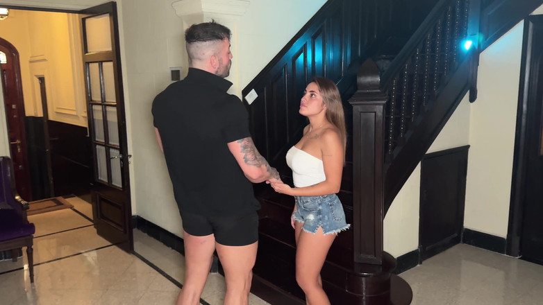 Maximo Garcia: Borrning argentinsk toppmodell Pau Rojas!