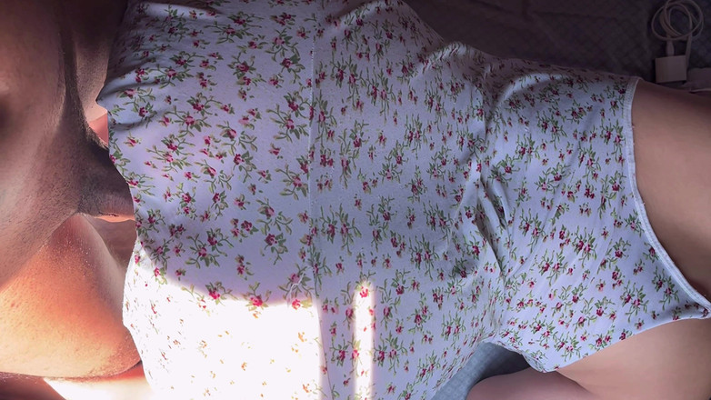 More Candy: Amatérský pár má skutečný sex v ranní creampie