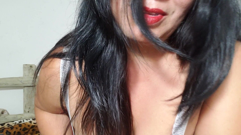 Riderqueen: Joi Spaanse stiefmoeder
