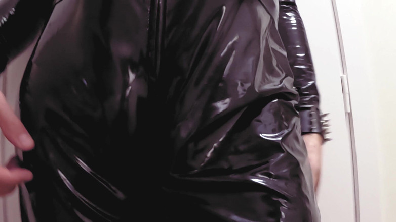 Tranny Bunny: Solo Latex Bunny Big Dick BDSM Fetisch-Idiot